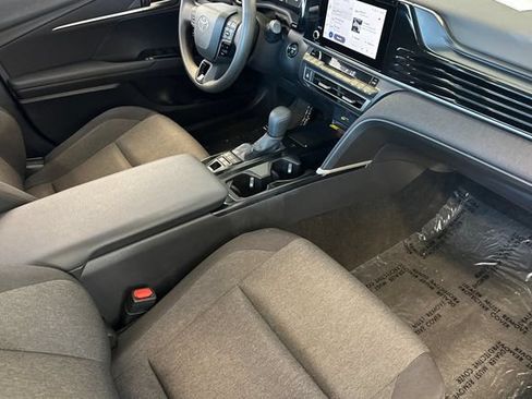 Used 2025 Toyota Camry LE FWD image 19