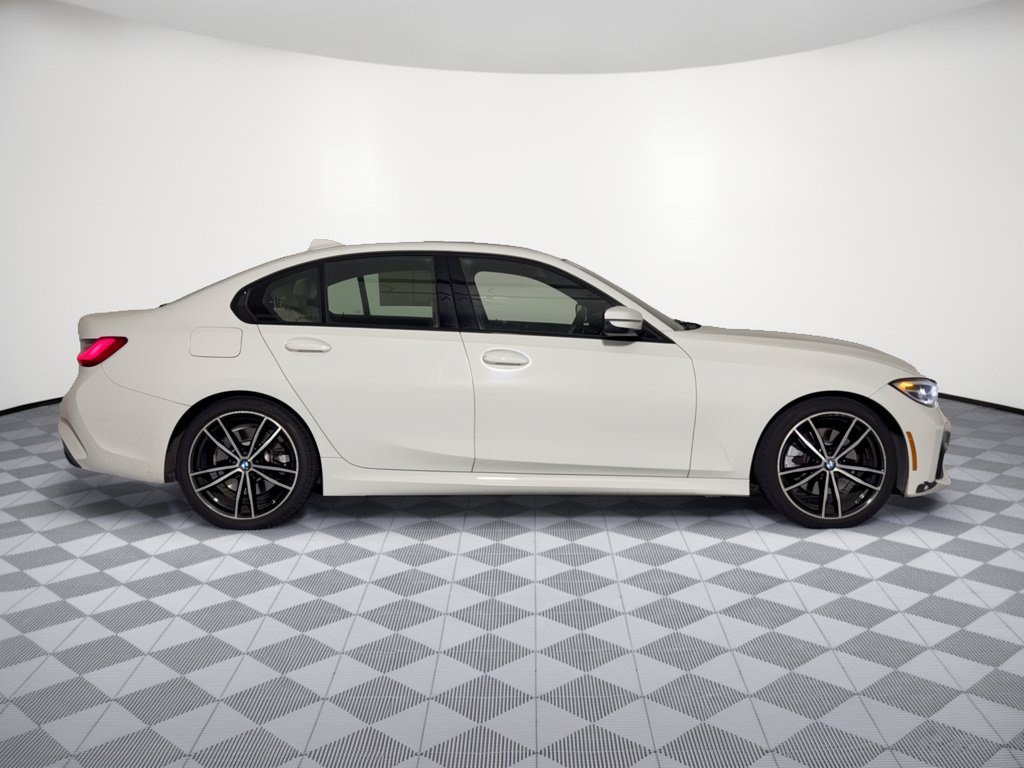 Used 2021 BMW 330i Sedan w/ M Sport Package RWD image 8