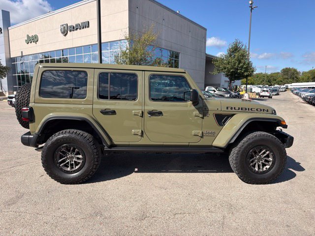 Used 2025 Jeep Wrangler Unlimited Rubicon 392 AWD/4WD image 8