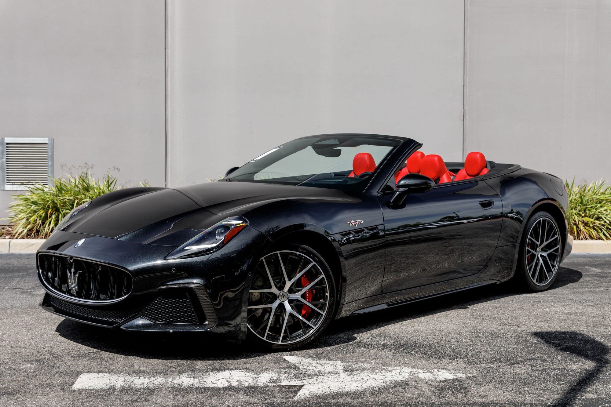 Used 2024 Maserati GranCabrio Trofeo AWD/4WD image 47