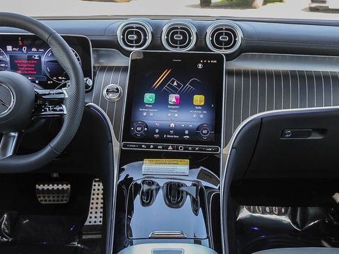 New 2026 Mercedes-Benz GLC 350e 4MATIC image 13