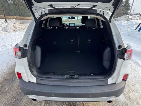 Used 2020 Ford Escape SEL image 17