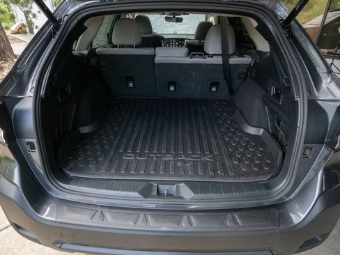 Certified 2025 Subaru Outback Premium w/ Popular Package #1A AWD/4WD image 20