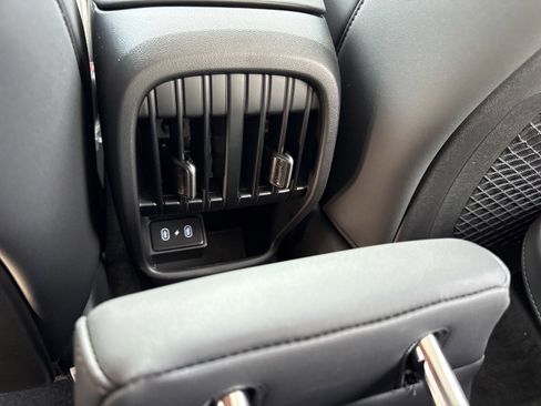 New 2026 Hyundai Kona SEL Premium FWD image 13