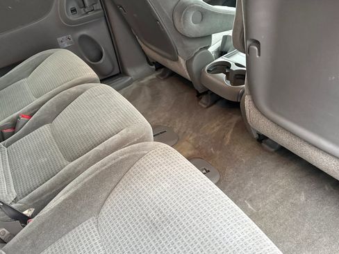 Used 2006 Toyota Sienna CE image 28