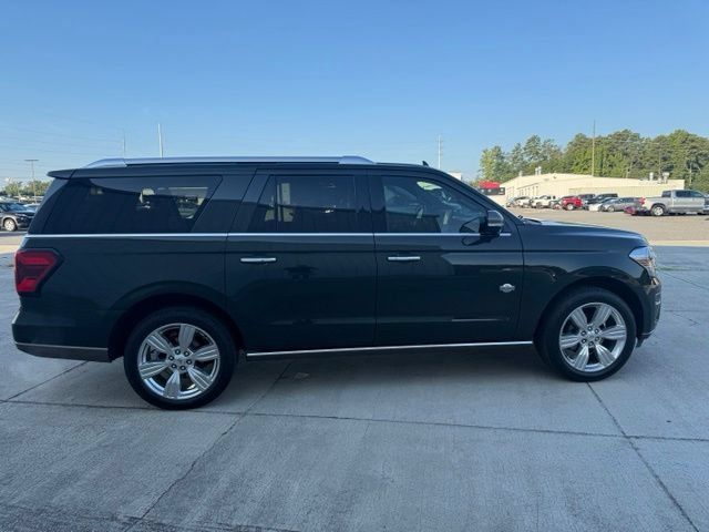 Used 2023 Ford Expedition Max King Ranch RWD image 6