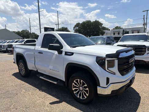 Used 2024 GMC Sierra 1500 Pro w/ Pro Value Package RWD image 4