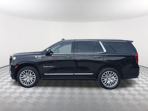 Used 2023 GMC Yukon Denali w/ Denali Reserve Package AWD/4WD image 2