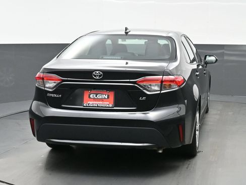 Used 2022 Toyota Corolla LE FWD image 5
