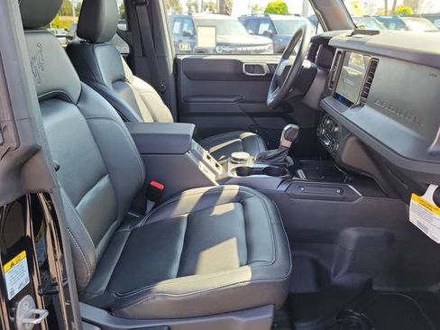 Used 2025 Ford Bronco Big Bend image 20