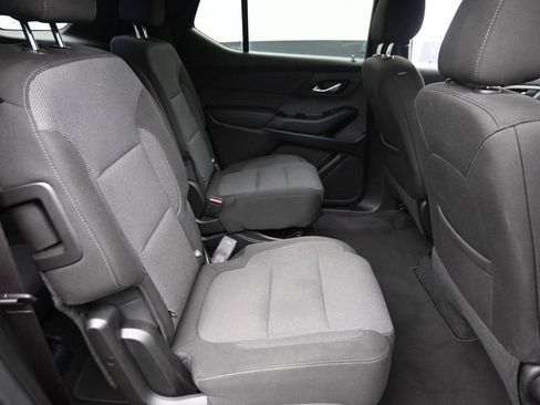 Used 2023 Chevrolet Traverse LT AWD/4WD image 8