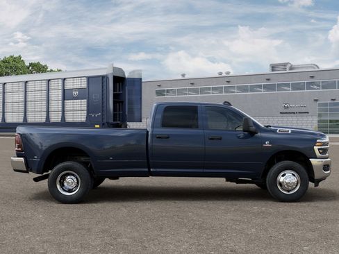 New 2026 RAM 3500 Tradesman image 21