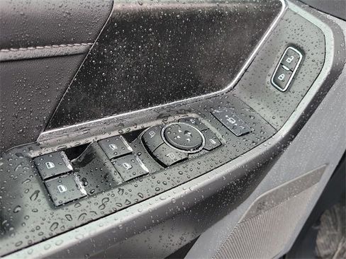 New 2025 Ford F350 XLT w/ Black Appearance Package image 23