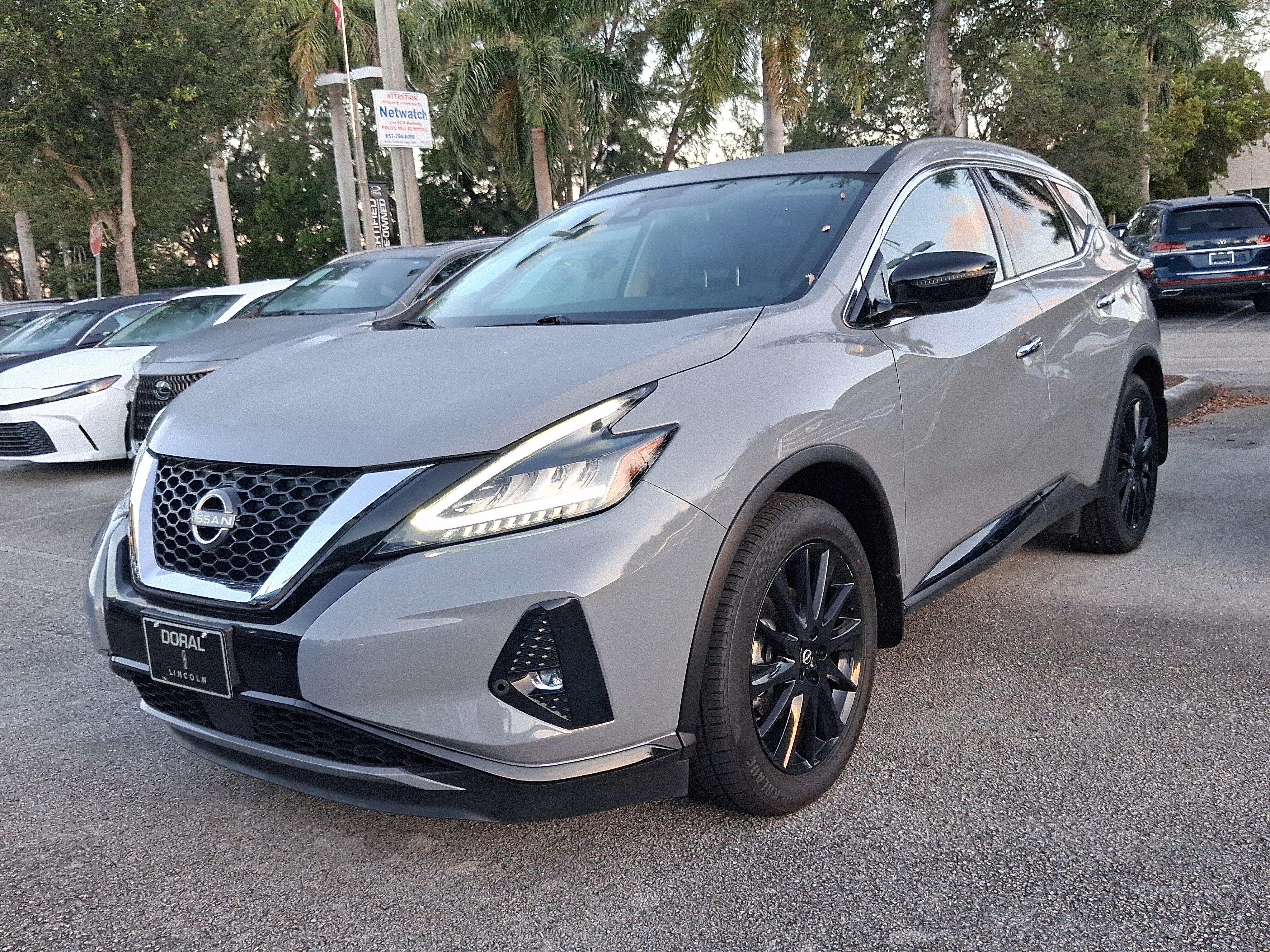 Used 2023 Nissan Murano SV w/ SV Midnight Edition Package FWD image 2