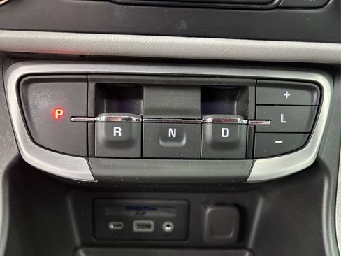 Used 2022 GMC Terrain SLT image 31