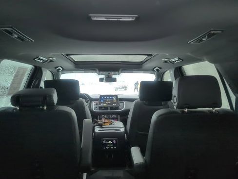 Used 2021 Chevrolet Tahoe Z71 w/ Rear Media and Nav Package image 43