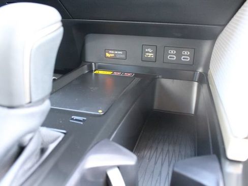 Certified 2026 Toyota Camry SE FWD image 32