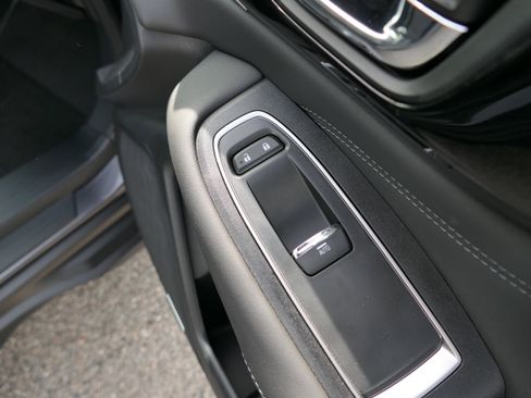 Certified 2025 Subaru Outback Limited image 24