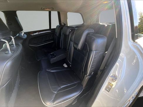 Used 2013 Mercedes-Benz GL 450 4MATIC image 17