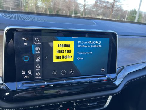 Certified 2025 Volkswagen Atlas SE image 22