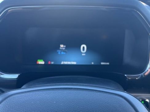 Used 2022 Ford F150 Lightning XLT image 2