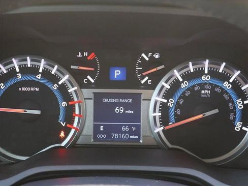 Used 2017 Toyota 4Runner Limited AWD/4WD image 14
