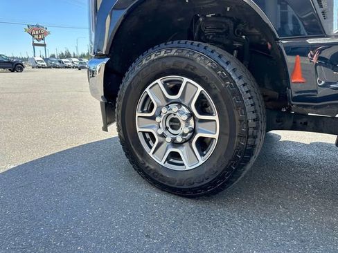 Used 2025 Ford F350 Lariat w/ Camper Package AWD/4WD image 28