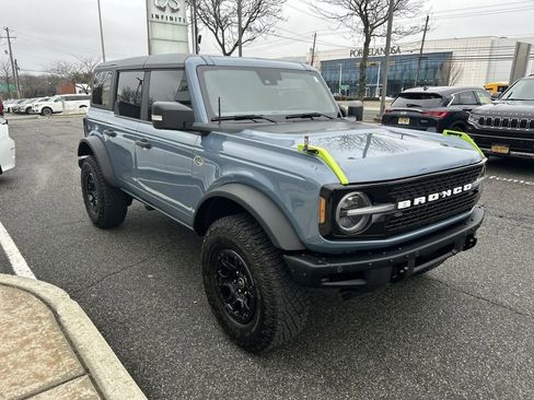 Used 2024 Ford Bronco Wildtrak image 2