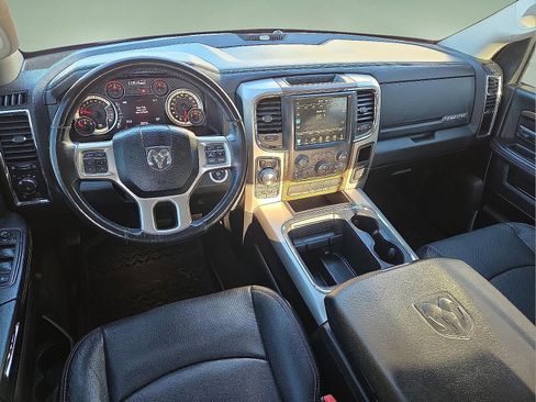 Used 2017 RAM 1500 Laramie w/ Convenience Group image 11