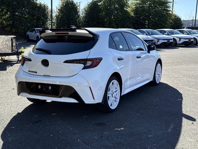 Used 2026 Toyota Corolla SE FWD image 2
