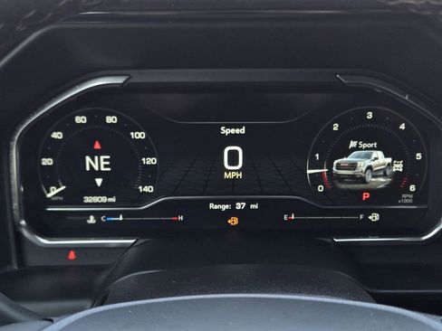 Used 2024 GMC Sierra 1500 AT4 w/ Technology Package image 20