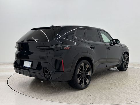 Used 2023 BMW XM w/ M Driver's Package AWD/4WD image 9