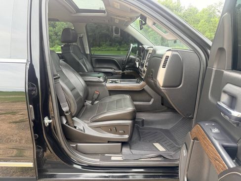 Used 2018 GMC Sierra 1500 Denali w/ Denali Ultimate Package AWD/4WD image 16