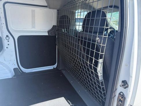 Used 2020 Nissan NV200 S FWD image 19