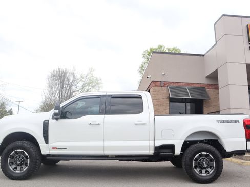 Used 2024 Ford F350 Lariat w/ Lariat Ultimate Package image 11