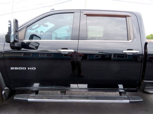 Used 2020 Chevrolet Silverado 2500 LTZ image 15