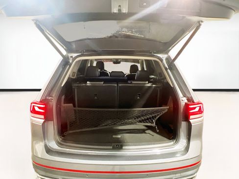 Used 2021 Volkswagen Atlas SE FWD image 18