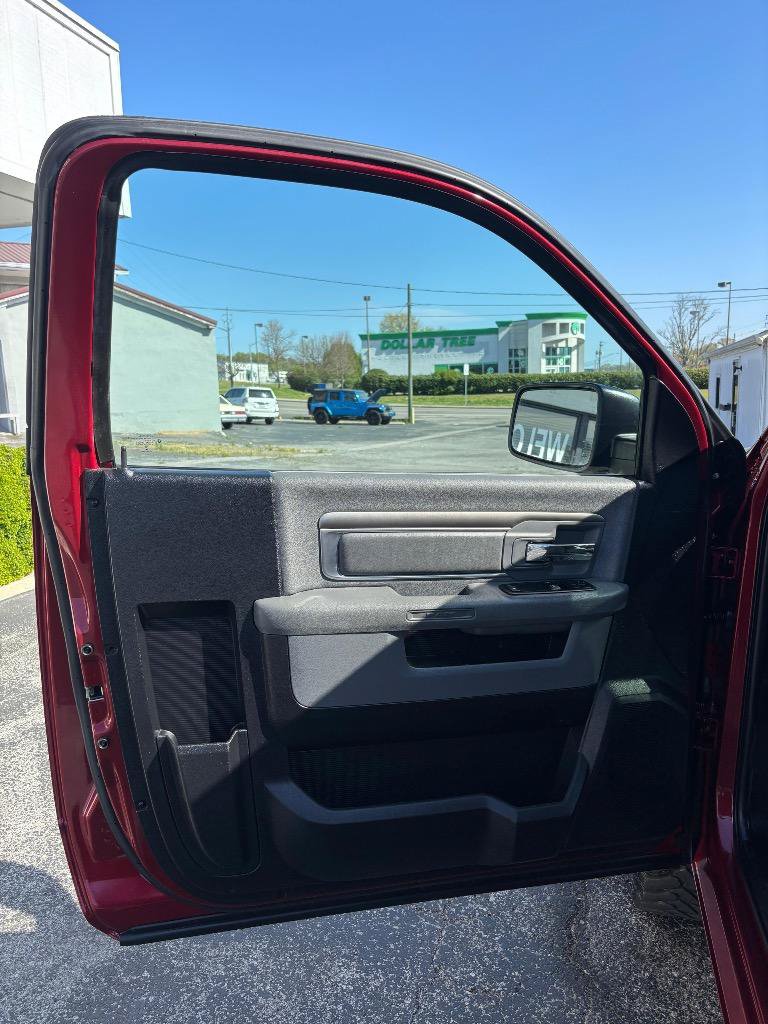 Used 2013 RAM 1500 Express RWD image 15