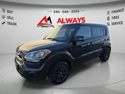 Used 2013 Kia Soul + FWD image 1