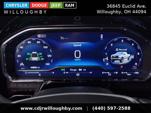 Used 2024 Chevrolet Silverado 1500 LT Trail Boss w/ Convenience Package II AWD/4WD image 18