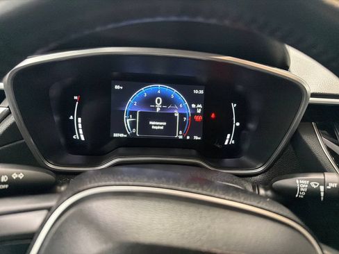 Used 2025 Toyota Corolla Cross XLE FWD image 25