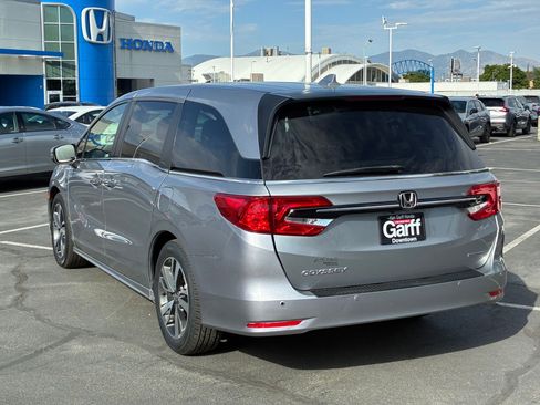 Used 2021 Honda Odyssey Touring image 8