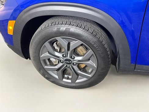 Used 2024 Kia Seltos S AWD/4WD image 31