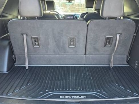 Used 2023 Chevrolet Traverse Premier AWD/4WD image 7