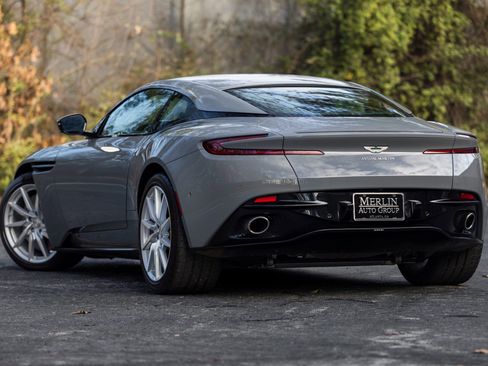 Used 2018 Aston Martin DB11 V12 RWD image 9
