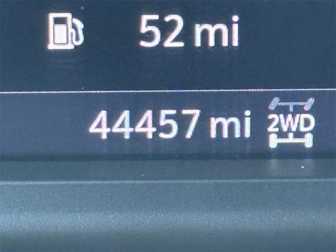 Used 2021 Chevrolet Silverado 1500 LT Trail Boss w/ Bed Protection Package image 33