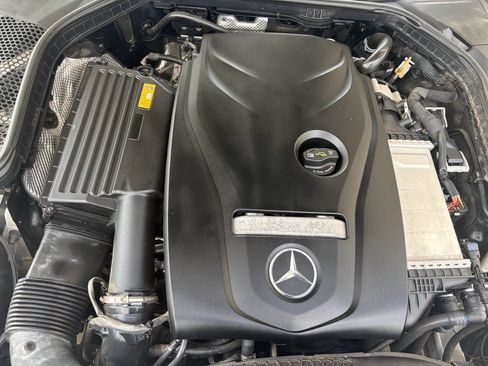 Used 2018 Mercedes-Benz C 300 Sedan image 30