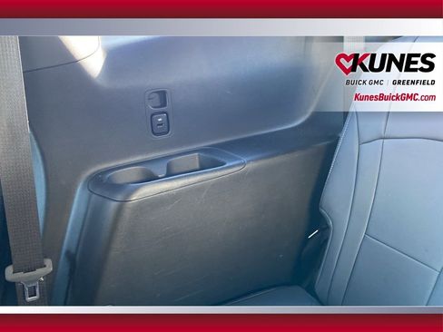 Used 2024 Buick Enclave Premium image 30