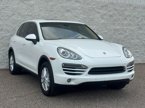 Used 2013 Porsche Cayenne Diesel AWD/4WD image 3