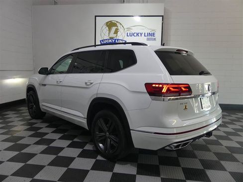 Used 2021 Volkswagen Atlas SE w/ Panoramic Sunroof Package AWD/4WD image 11